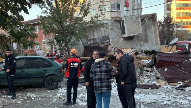 Enkaz altında kaç kişi var?