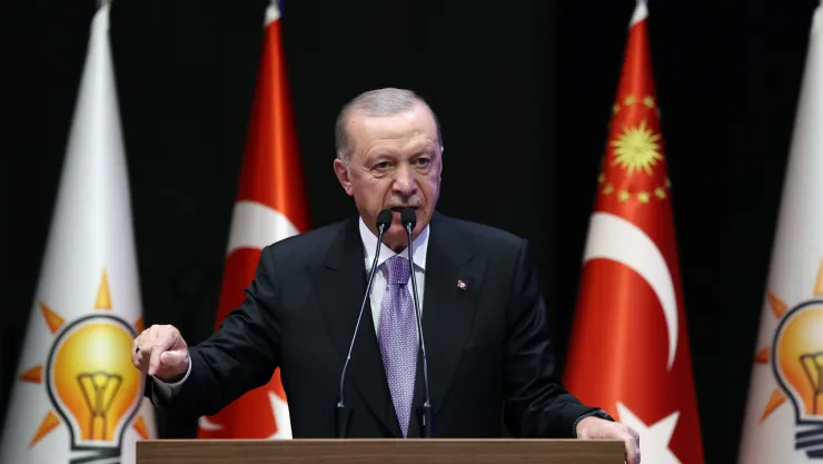 Erdoğan: CHP lideri Özel'in millete bir özür borcu olduğuna inanıyoruz