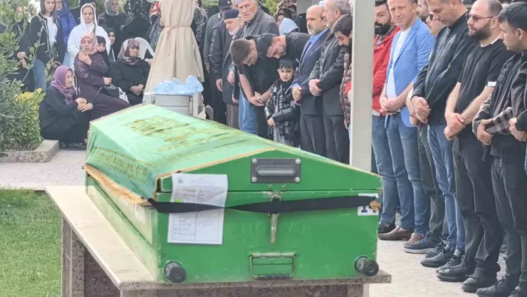 Eşi tarafından öldürüldü
