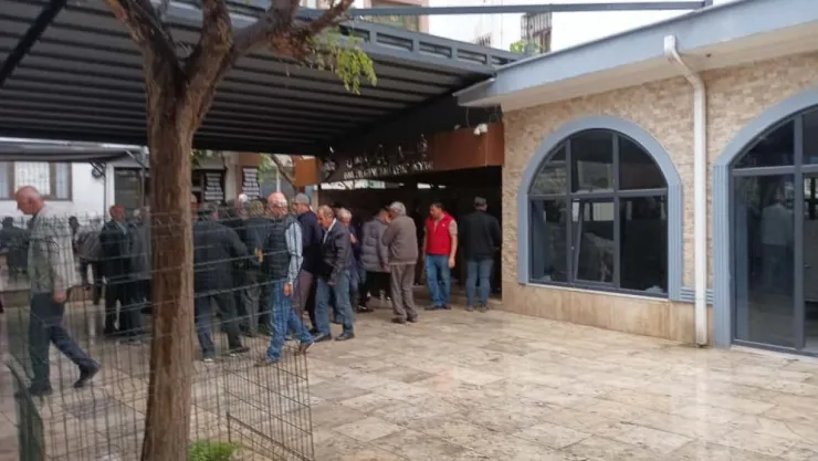 Eşi tarafından sokak ortasında öldürülen kadına son veda