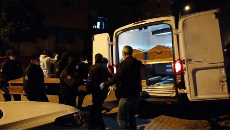 Eşini balta ile öldürdü!