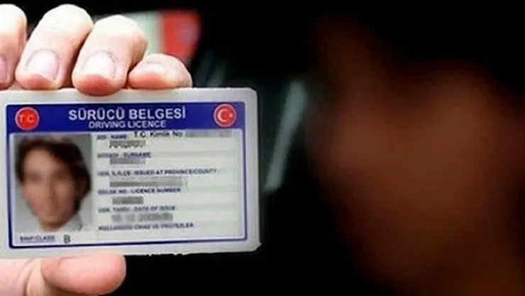 Eski tip ehliyetlerle ilgili yeni karar!