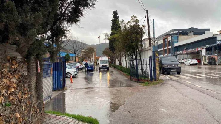 Fabrikada iş kazası! İşçi yaralandı