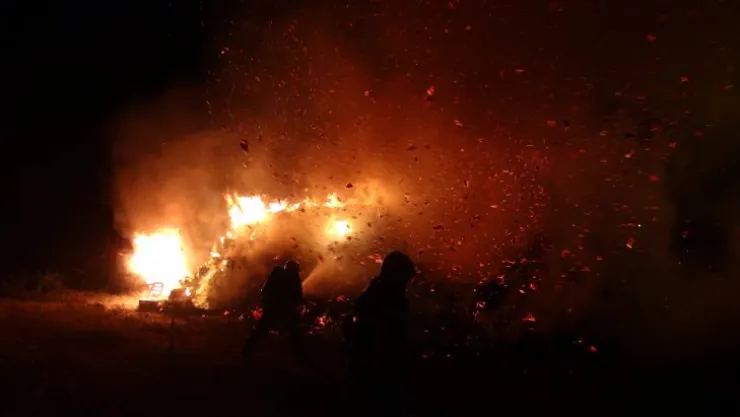 Fabrikanın kulübesi alev alev yandı