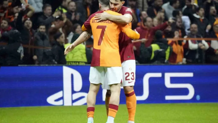 Galatasaray, M. United karşısında pes etmedi!