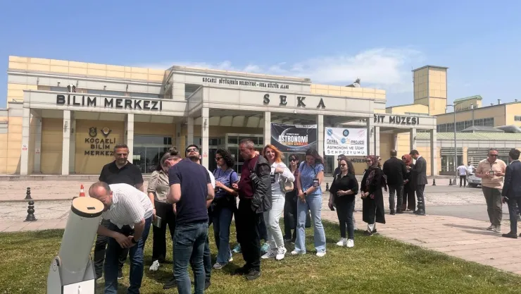 Gençler gökyüzünün sırlarını keşfettiler