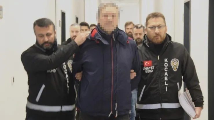 Her satırı vahşet