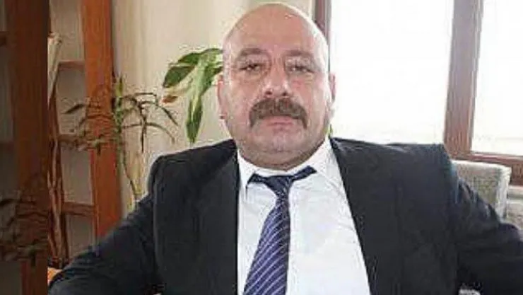 İlçe başkanı silahla kendini vurdu