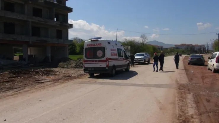 20 yaşındaki işçi binadan düştü!