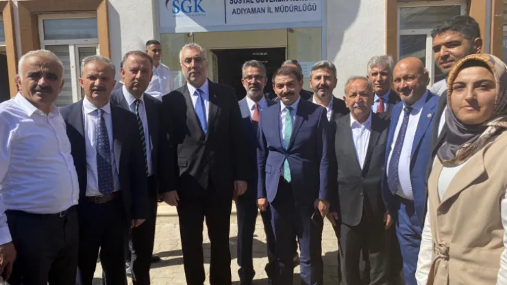 Işıkhan, deprem bölgesinde incelemelerde bulundu
