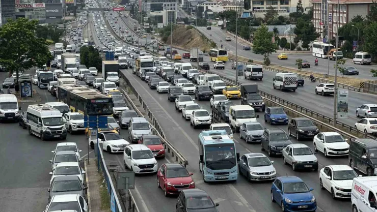 Trafik çilesi başladı