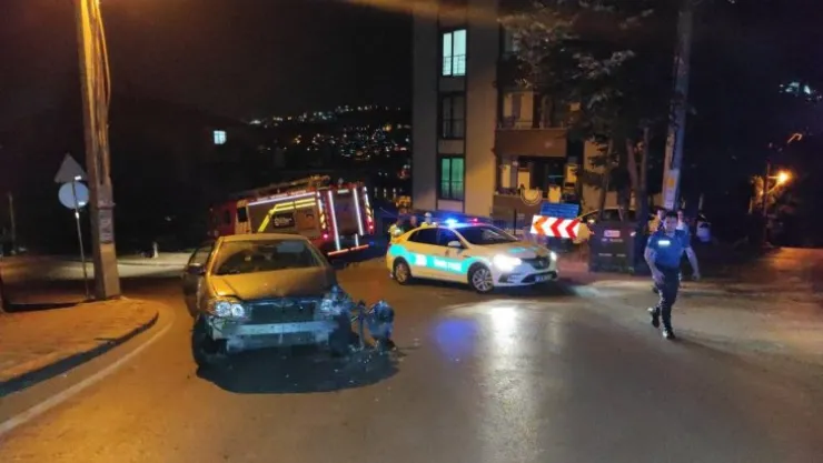 İtfaiye aracına çarptı, Ehliyetimi kaybedemem diyerek kaçtı