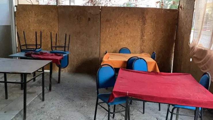 Kahvehaneciyi pompalı tüfekle tehdit etti!