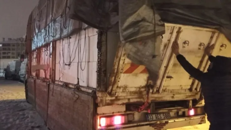 Kamyonda milyonlarca makaron ele geçirildi