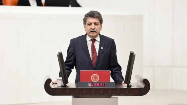 Kanko: Vatandaş bankalara ve faize çalışıyor