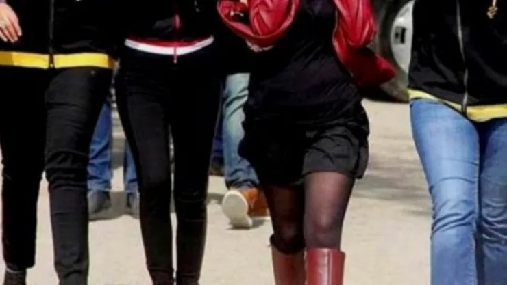 Karamürsel'de fuhuş operasyonu! 5 gözaltı