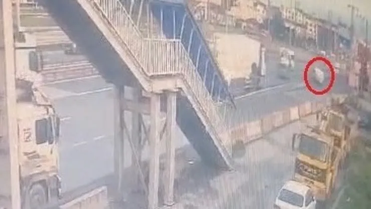 Kararsız sürücü bariyere çarptı