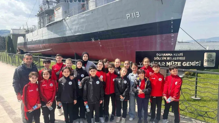 Karateciler şampiyona öncesi moral depoladı