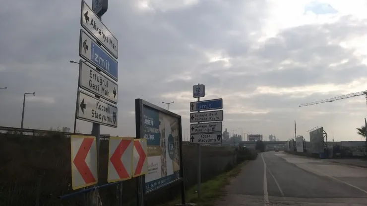 Kartepe'de tabelalar sürücüleri yanıltıyor mu?