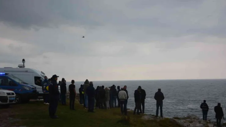 Kaybolan vatandaşı arama çalışmaları helikopter desteğiyle sürüyor