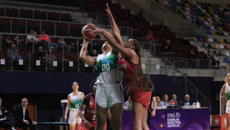 İzmit Belediyespor evinde yine mağlup oldu: 72-76