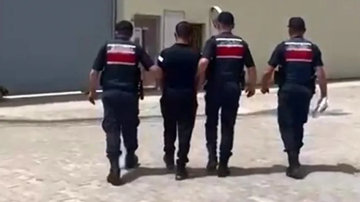 Kocaeli'de 12 yıl cezalı firari kovalamaca sonucu ormanda yakalandı