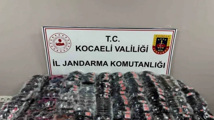 Kocaeli'de 2 bin sahte güneş gözlüğü ele geçirildi
