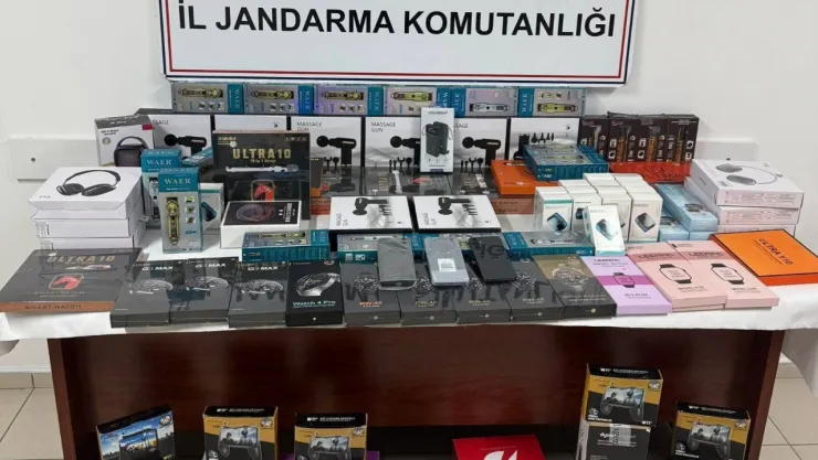 Kocaeli'de milyonlarca liralık kaçak ürün ele geçirildi