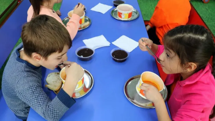 Kocaeli'de 52 bin öğrenciye ücretsiz yemek