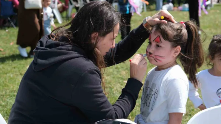 Kocaeli'de anneler ve çocukları gün boyunca eğlenceye doydu