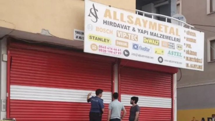 Kocaeli'de dükkanı kurşun yağmuruna tuttular!