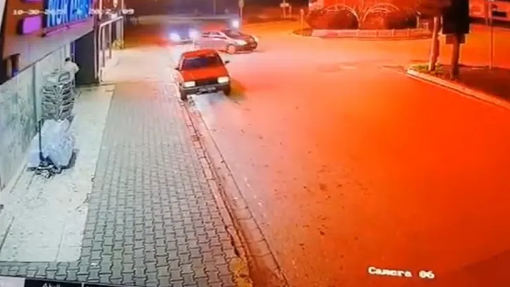 Kocaeli'de feci kaza: Motosiklet sürücüsü ağır yaralandı