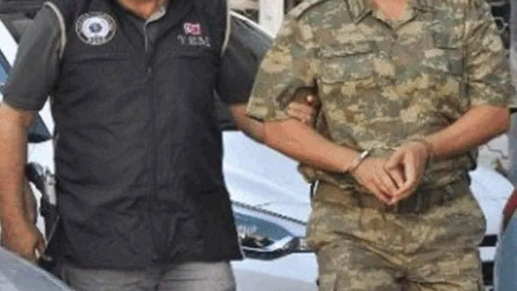 Kocaeli'de FETÖ'nün askeri yapılanmasına operasyon: 7 gözaltı!