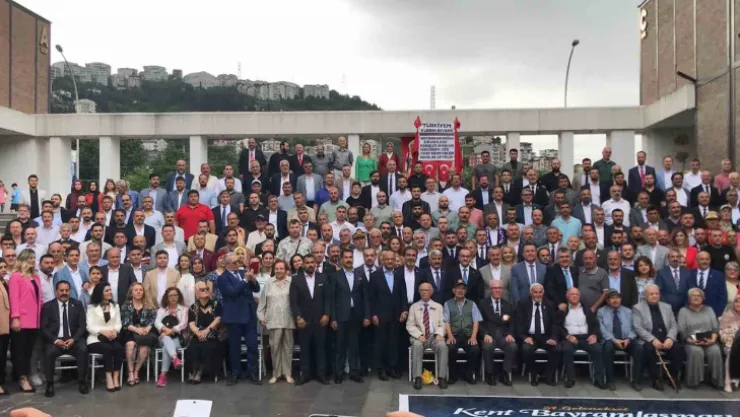 Geçmişten bugüne bayramlaşmaların fotoğrafları sergilendi
