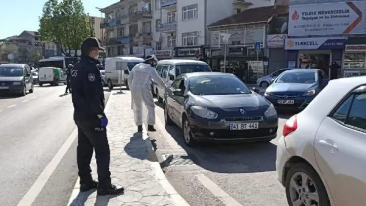 Kocaeli'de gençler evde kalmadı!