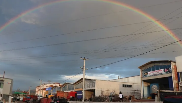 Kocaeli'de gökkuşağı hayran bıraktı