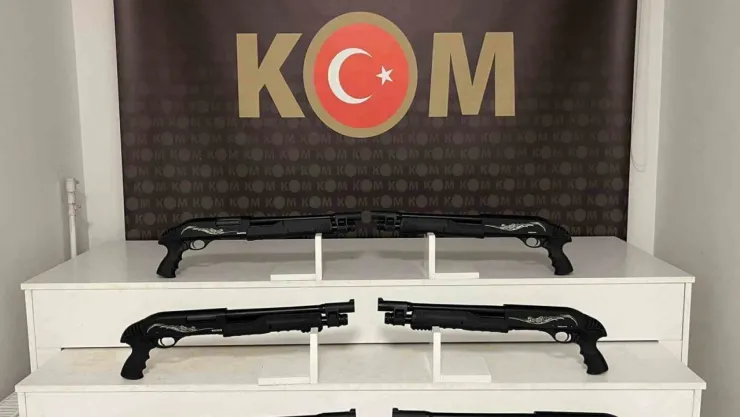 Kocaeli'de kaçak silah operasyonunda 6 pompalı tüfek ele geçirildi