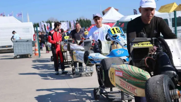 Kocaeli'de karting şampiyonasının ilk ayağı tamamlandı