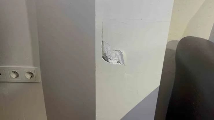 Kocaeli'de kolonları çatlayan bir bina daha boşaltıldı