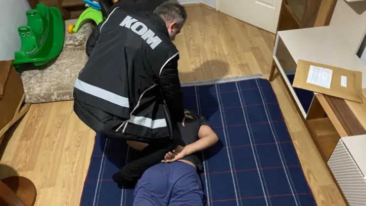 Kocaeli'de sahte çek ve şirket dolandırıcılığı çetesi çökertildi
