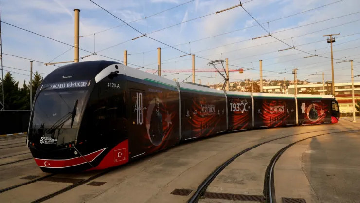 Kocaeli'de ulaşım 09.05'de durdu