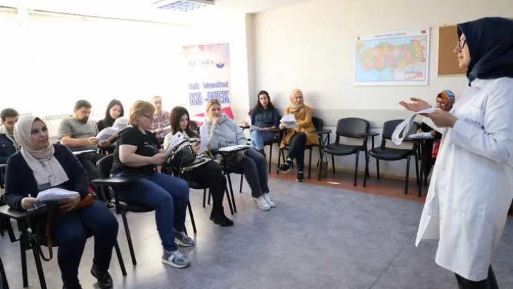 Kocaeli'deki yabancıların ailesi KO-MEK