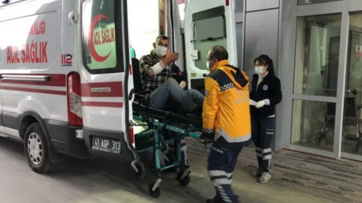 Kocaeli liman girişinde bıçaklı kavga: 1 yaralı!