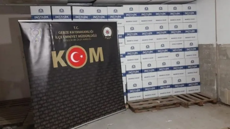 Kocaeli'de milyonlarca bandrolsüz makaron ele geçirildi