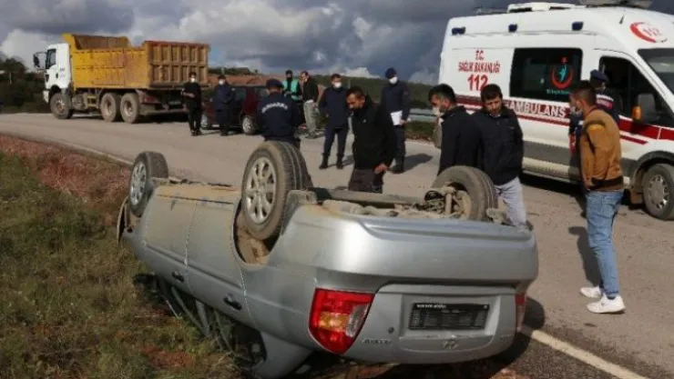 Kocaeli'de otomobil su kanalına düştü! 