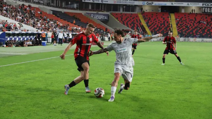 Kocaelispor Antep'ten boynu bükük ayrılıyor: 2-0