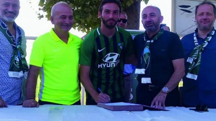 Kocaelispor'da imzalar atıldı