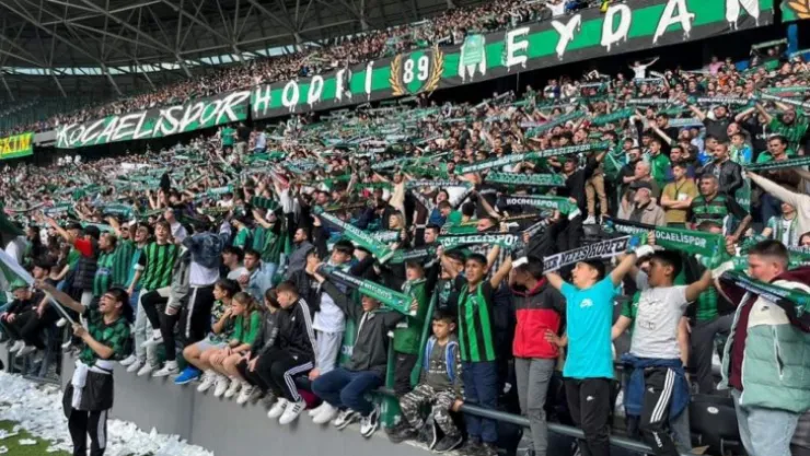 Kocaelispor taraftarı yasağa tepki gösterdi