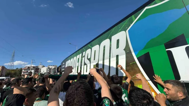 Taraftar maça akın etti
