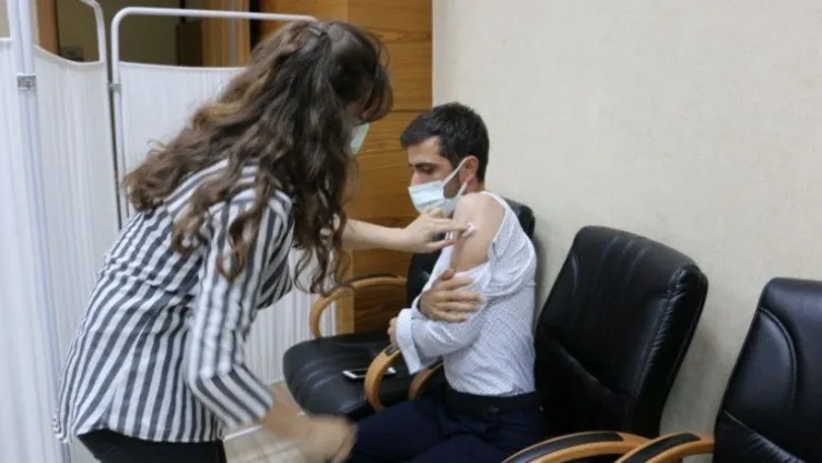 Körfez Belediyesi personeli aşılandı